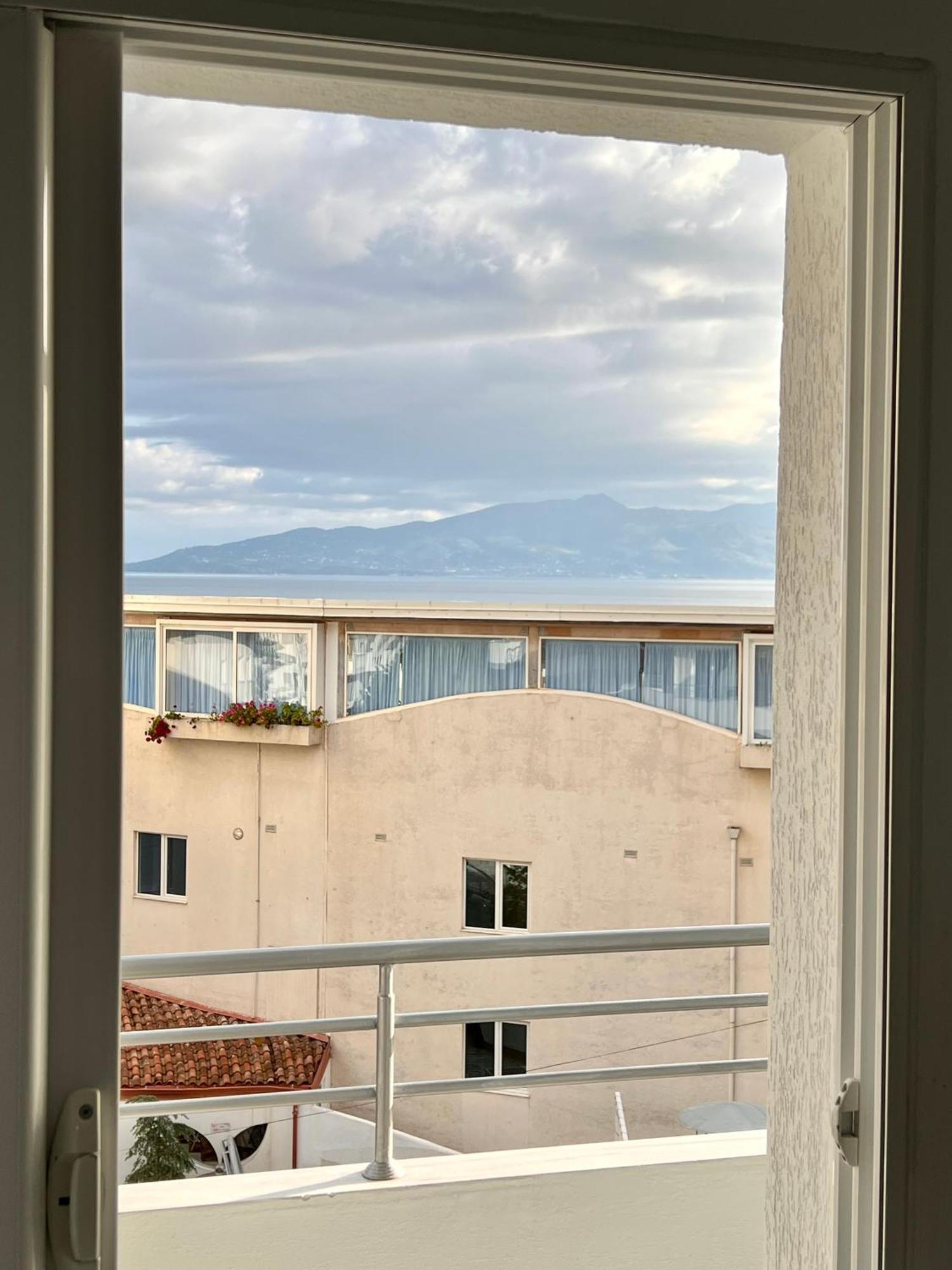 Gjoka Apartments, In Front Of Bougainville Bay Sarandë Pokoj fotografie