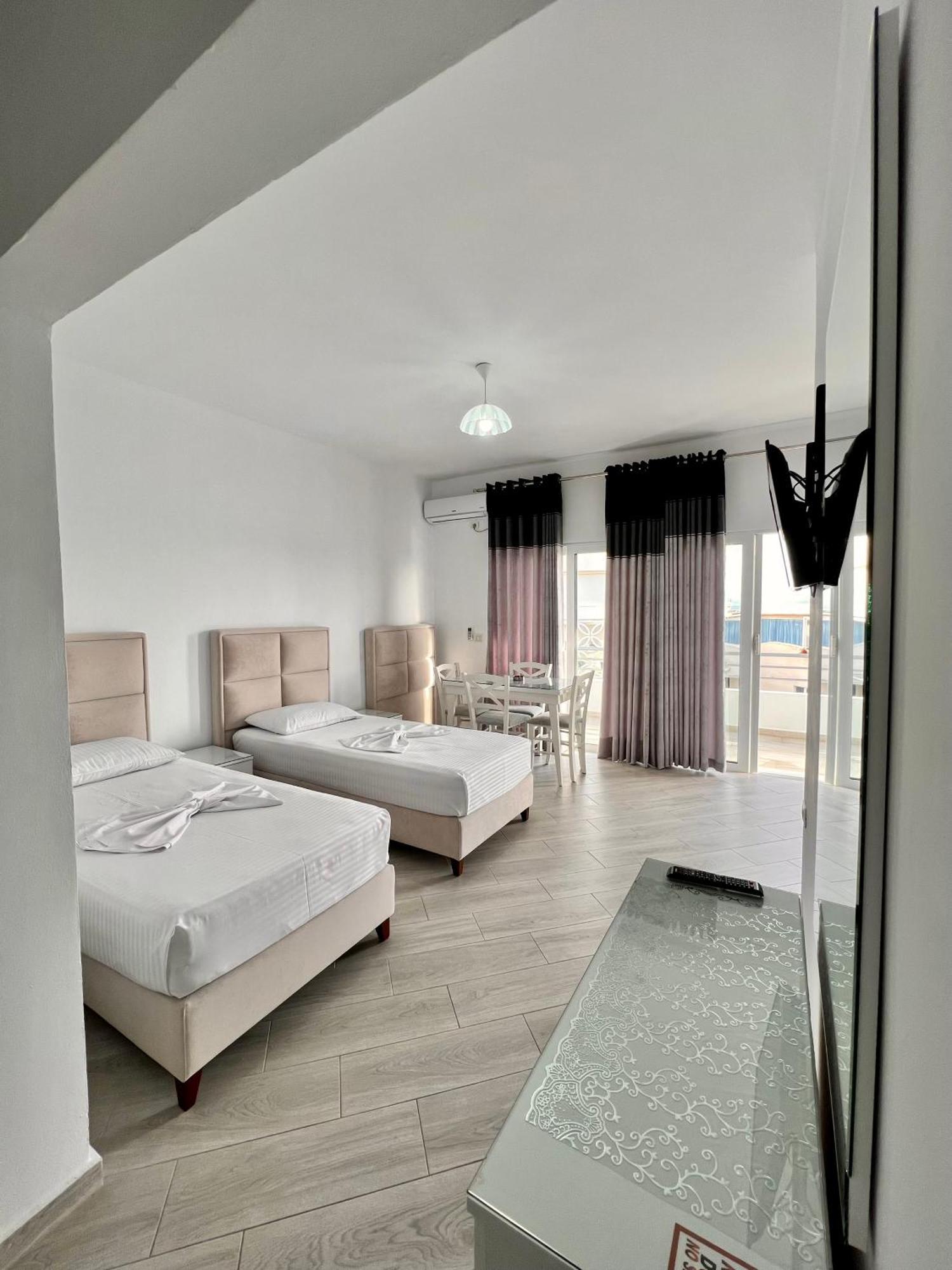Gjoka Apartments, In Front Of Bougainville Bay Sarandë Pokoj fotografie