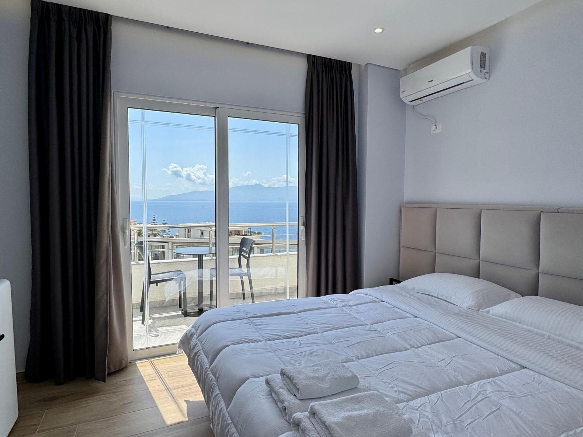 Gjoka Apartments, In Front Of Bougainville Bay Sarandë Exteriér fotografie